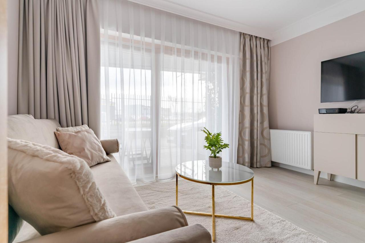 Ina Rent - Motlawa Sienna Grobla Lägenhet Gdańsk Exteriör bild
